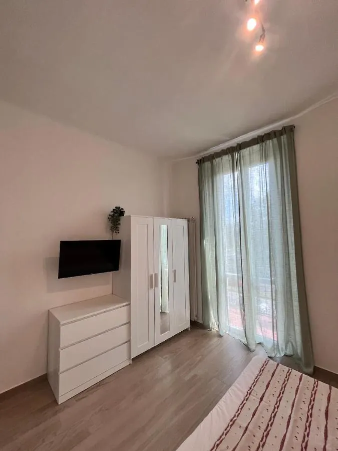 Sunny Apartment Milán
