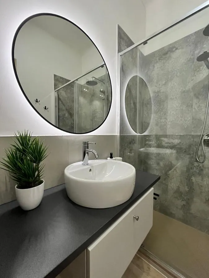 Sunny Apartment Milan Italy