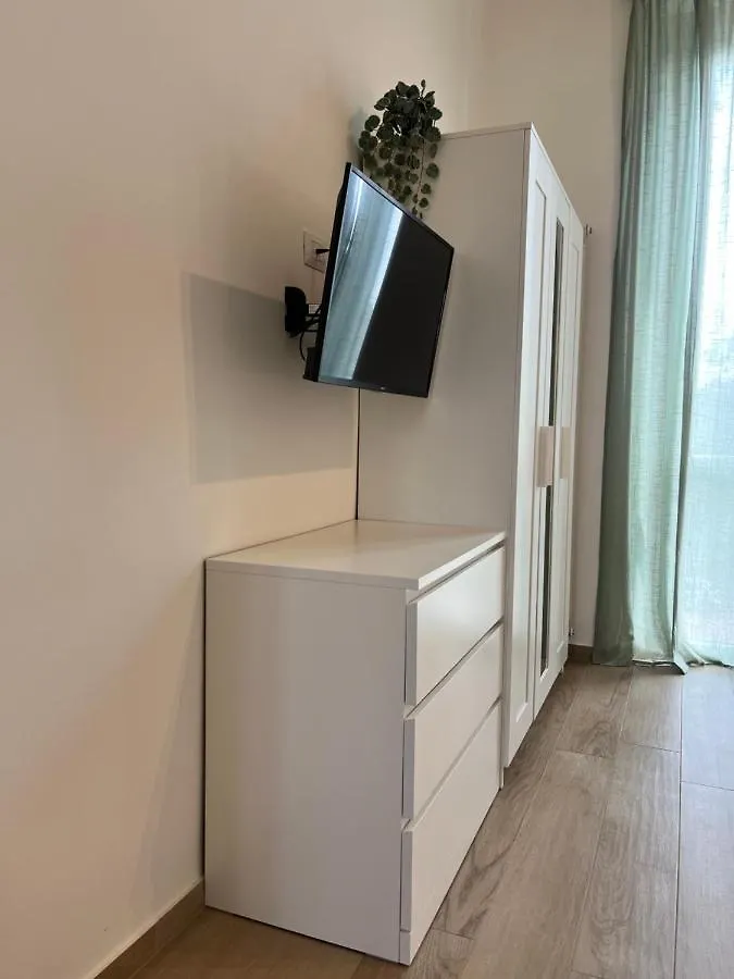 Sunny Apartment Milan