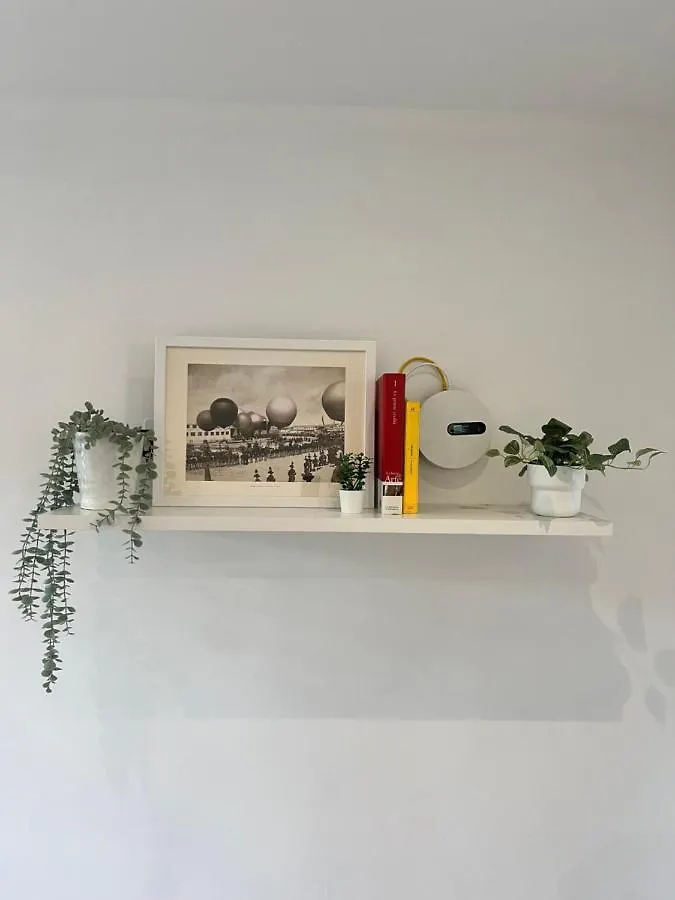 Sunny Apartment Milan 0*,  Italy