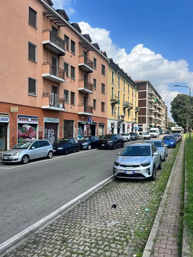 Sunny Apartment Milan